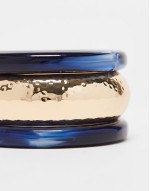 pack of 3 bangles with dark blue resin detail in gold tone